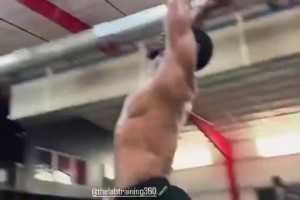 大史：马刺学习能力让人感叹，反观火箭被人打死也不会变通！相关视频